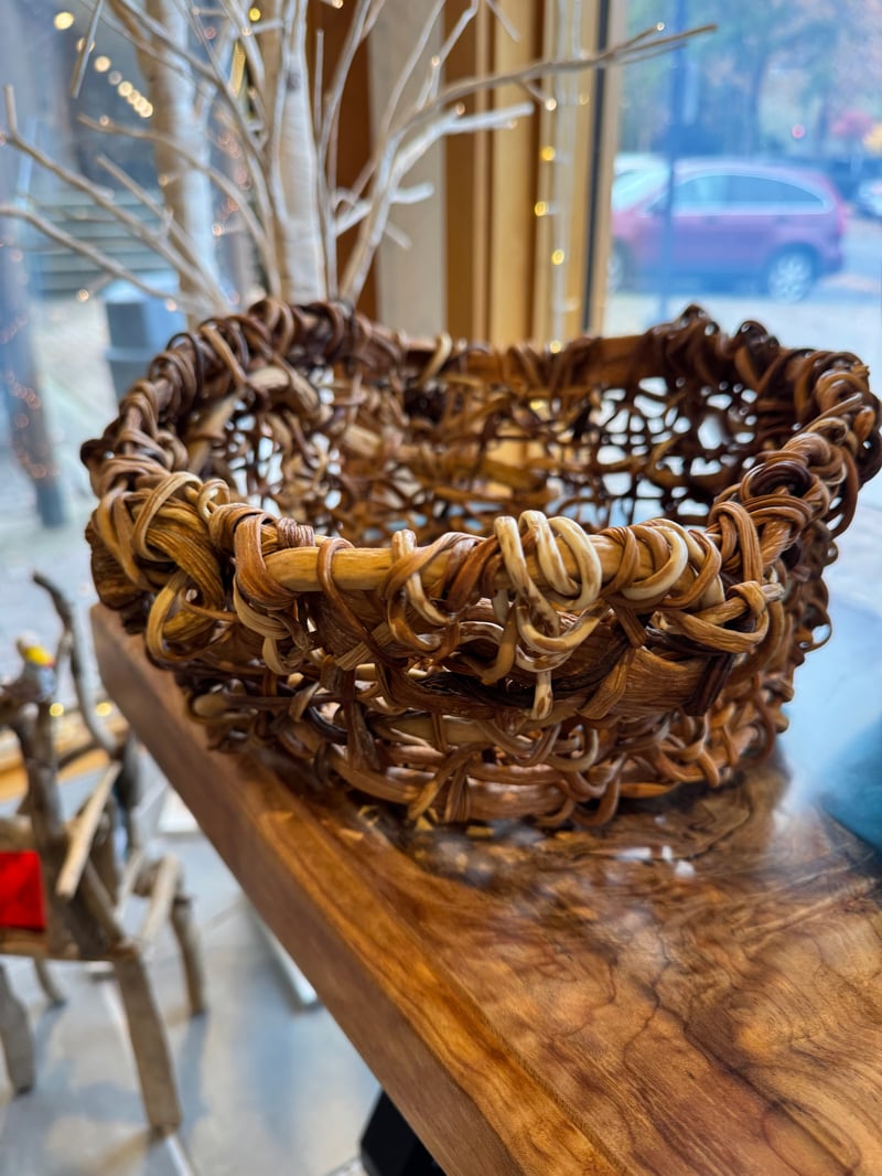 Medium Bull Kelp Basket