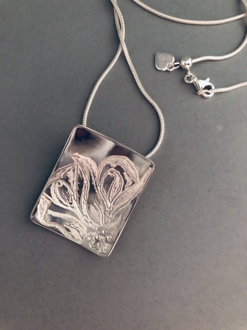 Flora Pendant